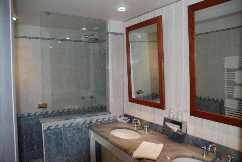 Hotel Manoir Du Cunningham 3*
